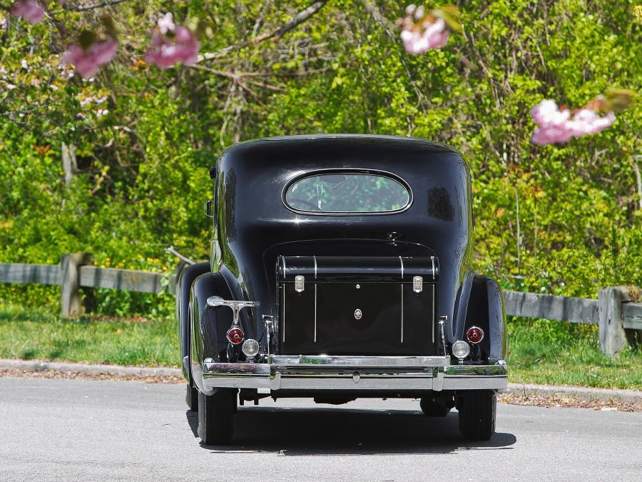  Packard Twelve 5-Passenger Coupe 1936 года  (фото 7 из 11)